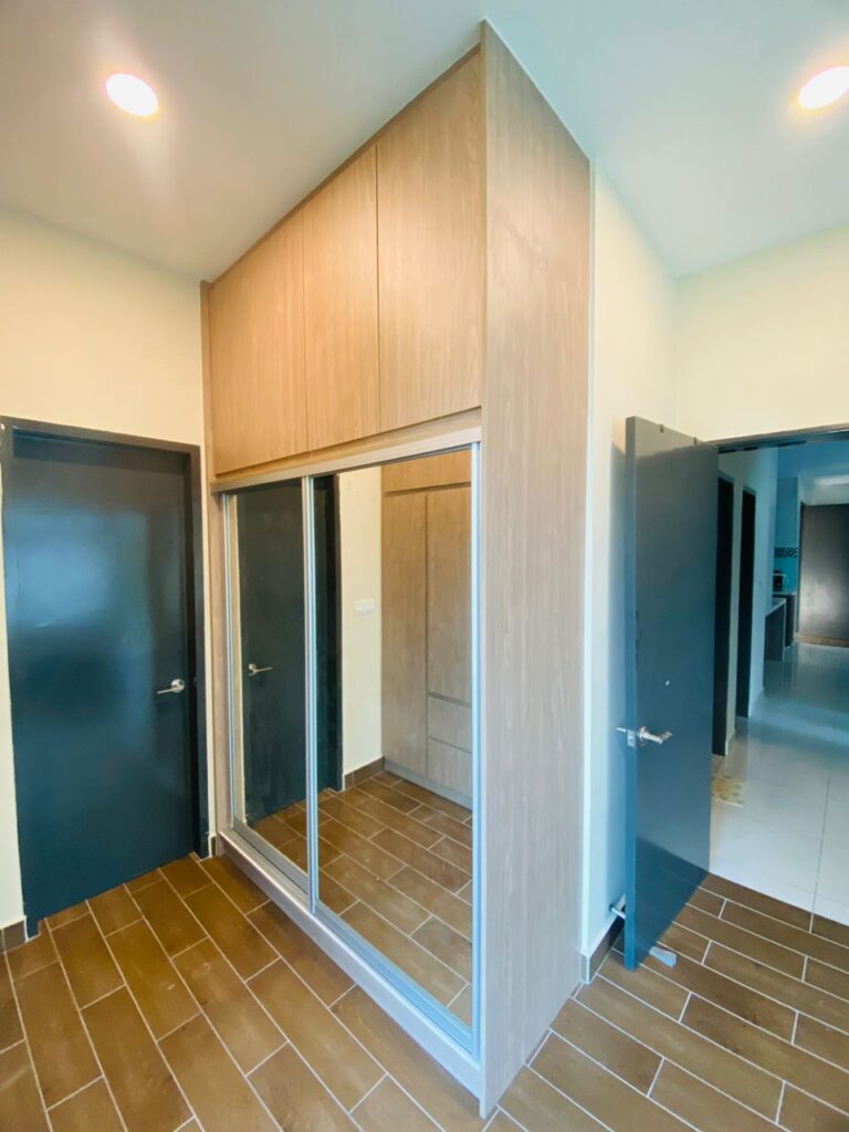 Sliding door wardrobe