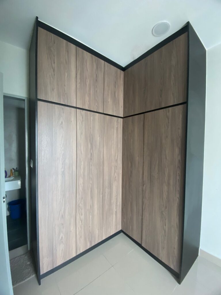 swing door wardrobe