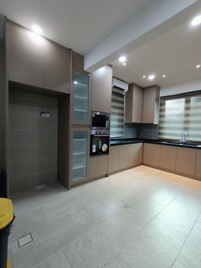 custom kitchen cabinet Selangor