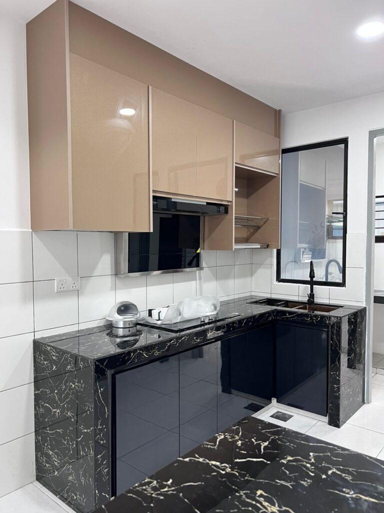 custom kitchen cabinet Selangor